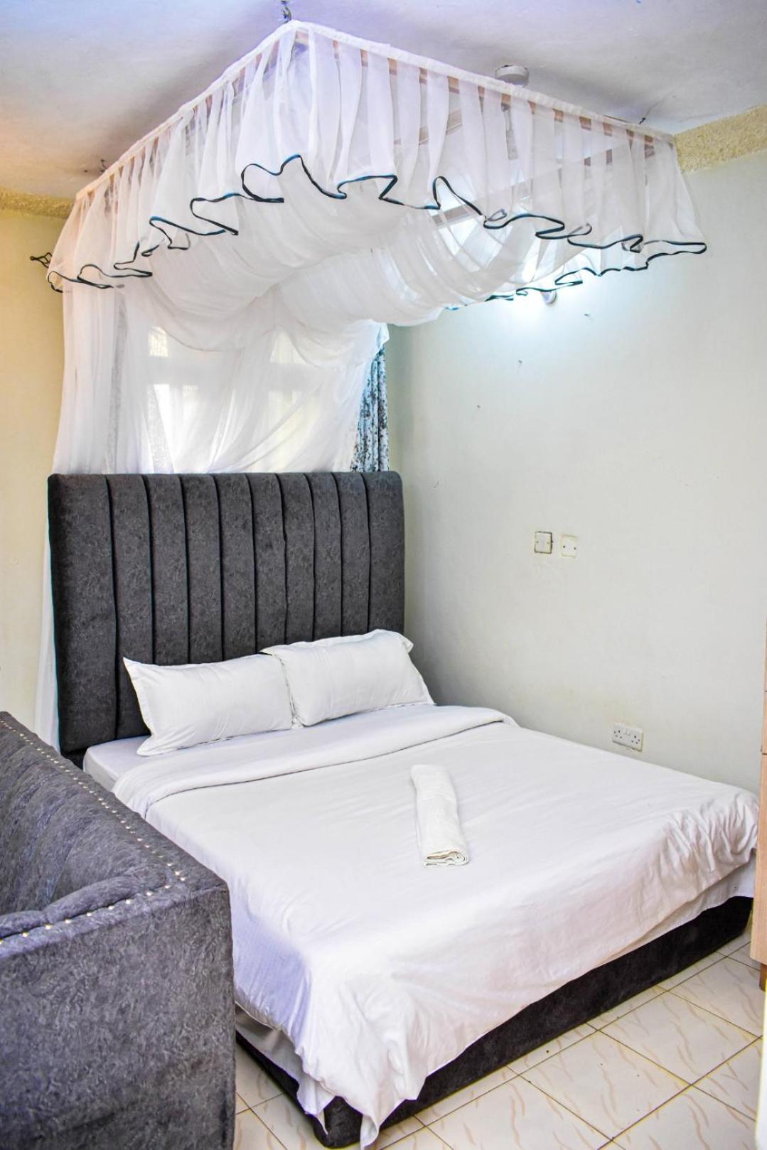 Unique, Modern Studio Apartment Kisumu Buitenkant foto